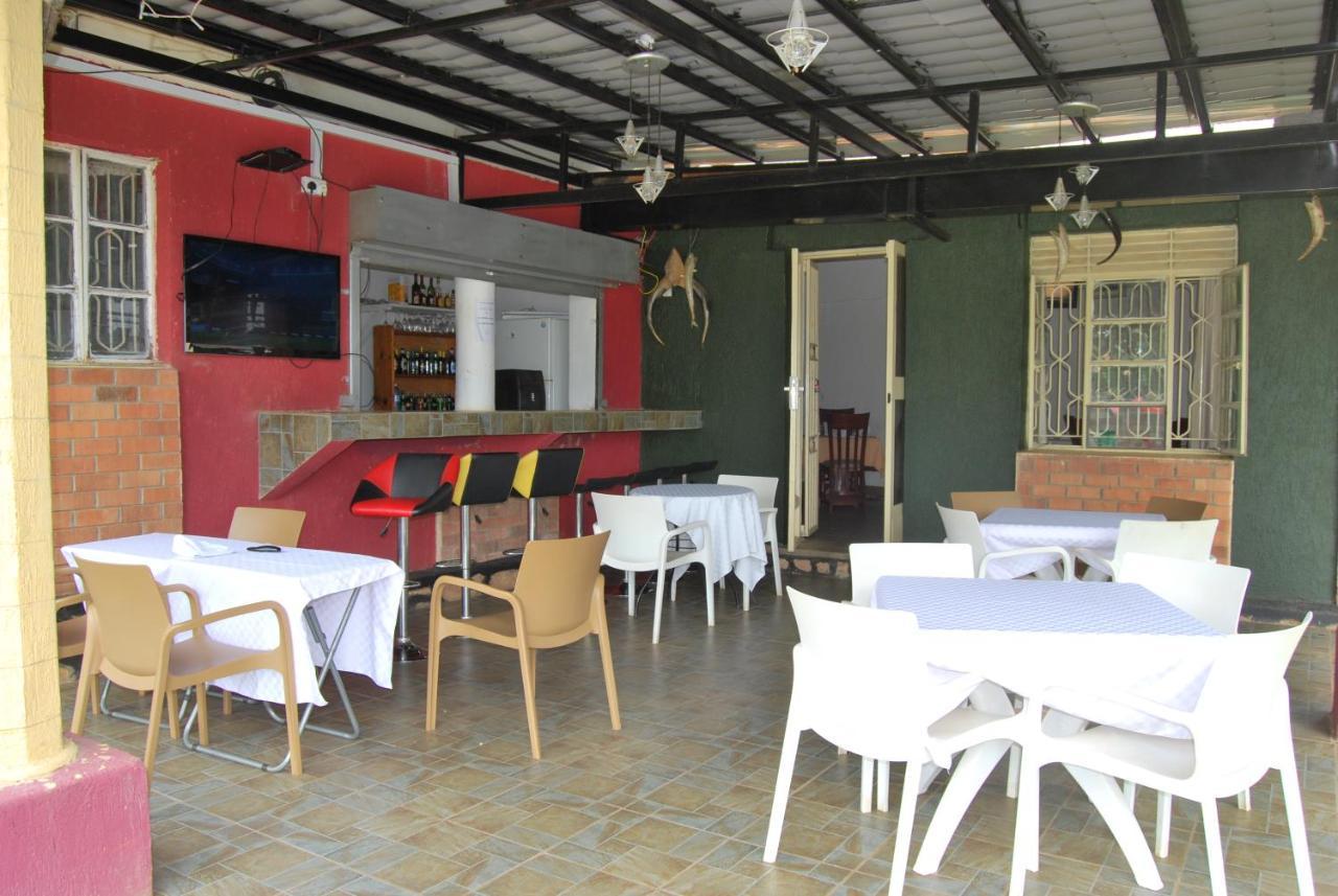 Frontiers Hotel Entebbe Exterior foto