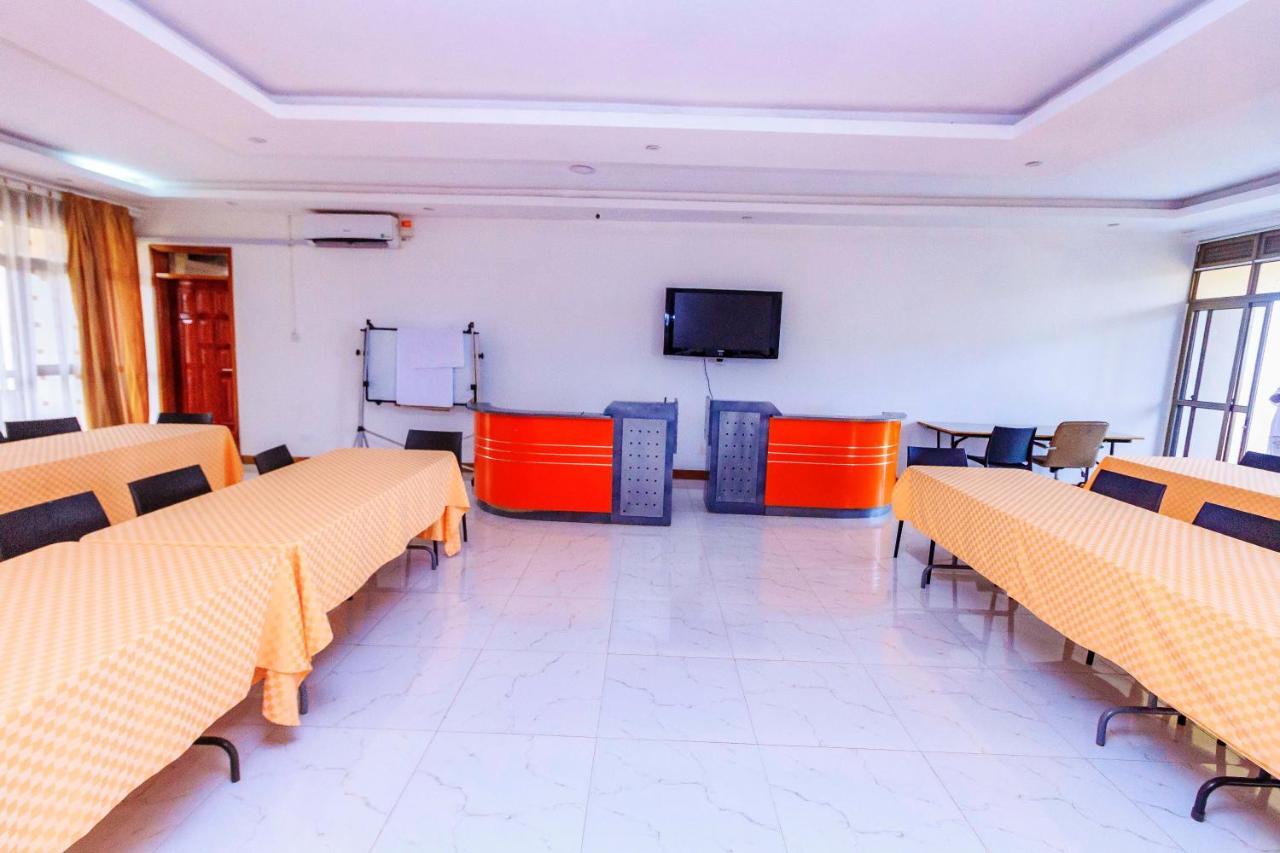 Frontiers Hotel Entebbe Exterior foto